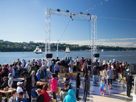 Terrasse Passager Fleuve Guidee Panorama 296 Pd