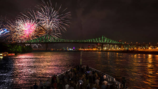 Croisière feux d'artifices à Montréal
