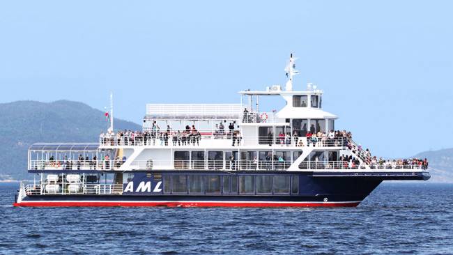 AML Grand Fleuve with passengers