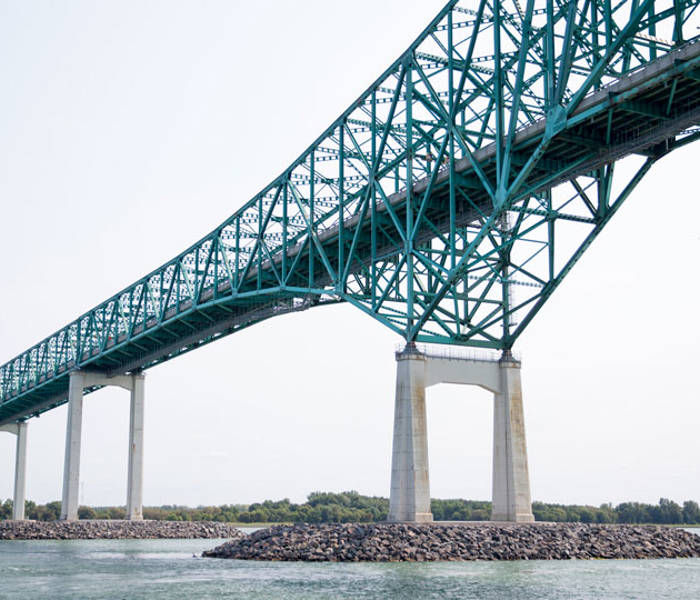 Laviolette Bridge