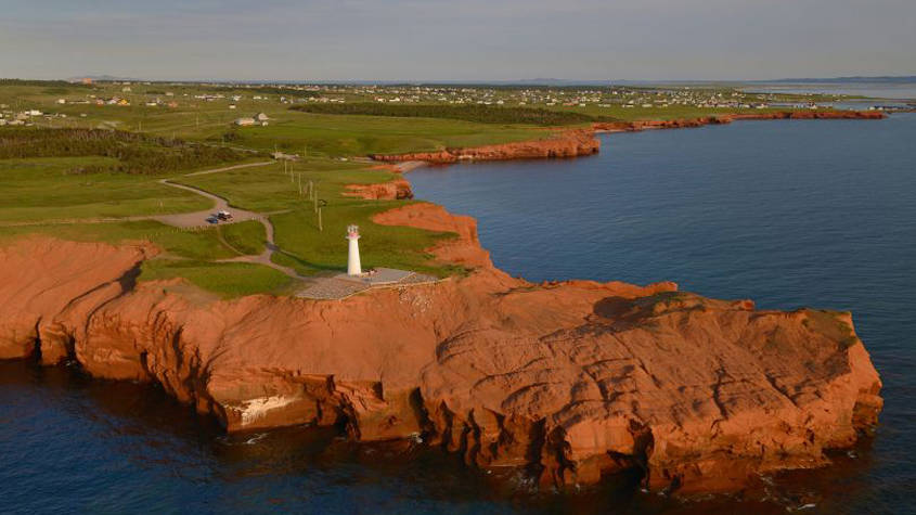 Îles-de-la-Madeleine au couché de soleil