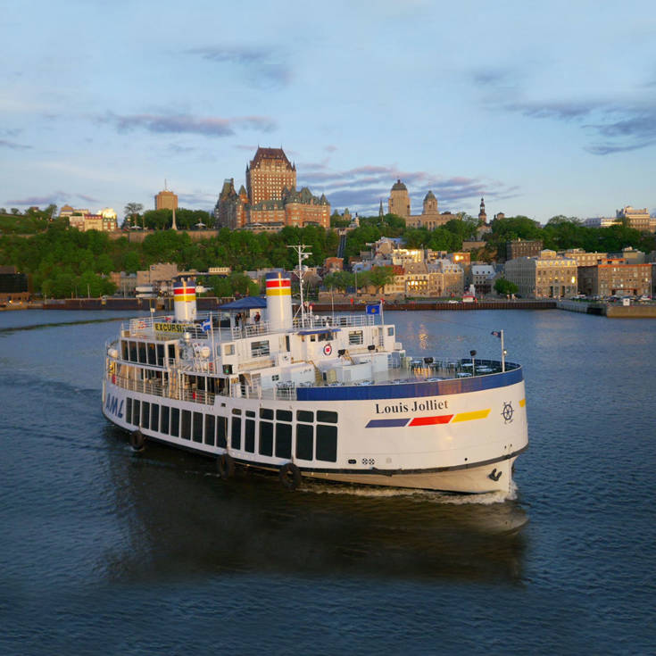 AML Louis Jolliet in front of Quebec City