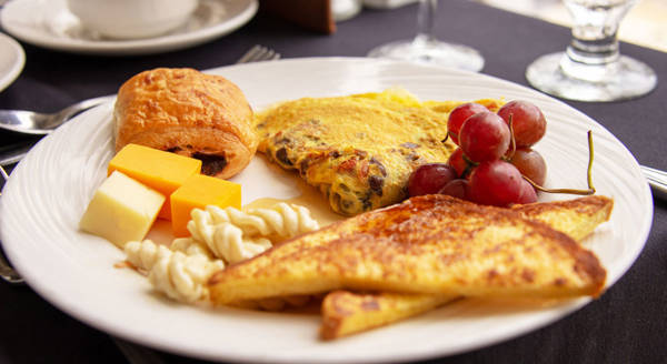 Brunch plate