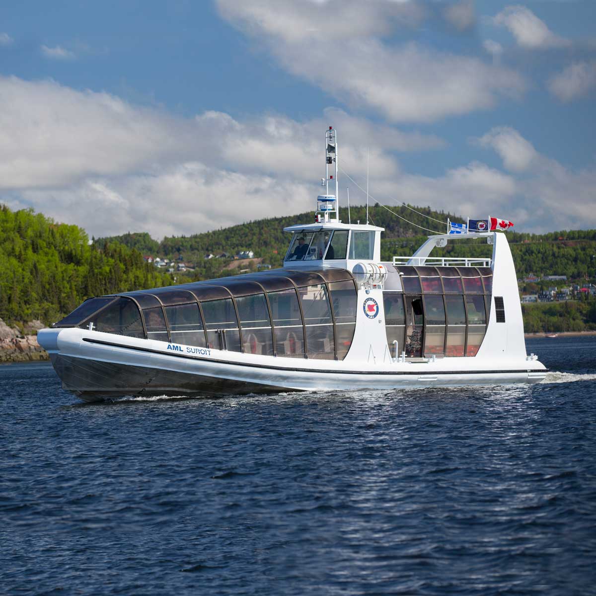 AML Suroît vue de bâbord
